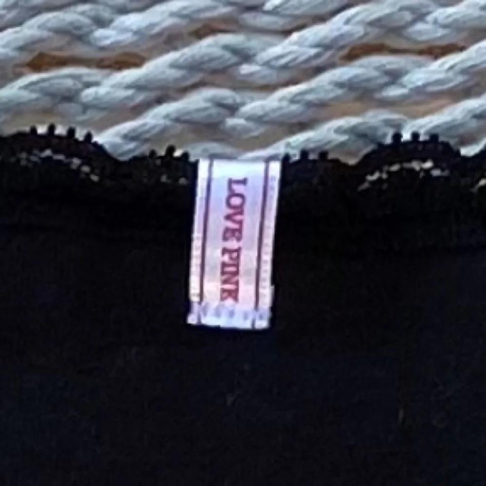 NWOT RARE Vintage PINK Victoria’s Secret Extra Low Rise Thong - Picture 5 of 6